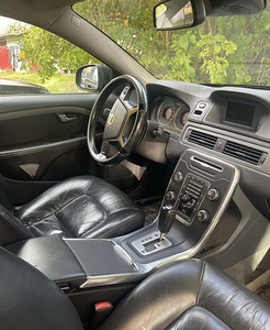 Volvo v70 2012 aasta (7 foto / 9)