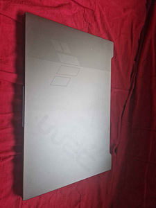 ASUS TUF F17 (3 foto / 3)