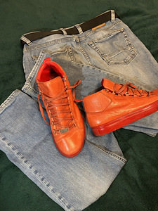 Balenciaga Arena (1 foto / 2)
