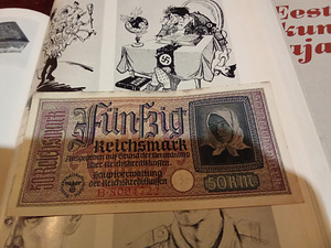 Hitleri kortsu vaba 50 raamatu vahelt leid nagu uus