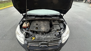 Ford focus 2012a. 1.6 70kw 6k (12 foto / 12)