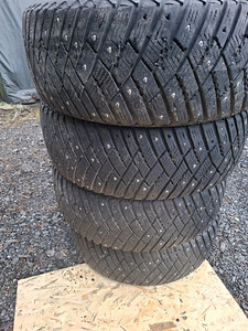 205/55R16 GoodYear UltraGrip naastrehvid 7 mm (1 foto / 3)