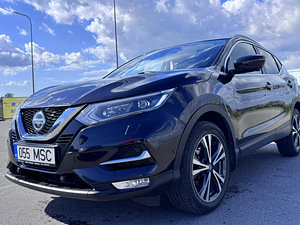 Nissan Qashqai Tekna 1.2 85 kW (2 foto / 13)