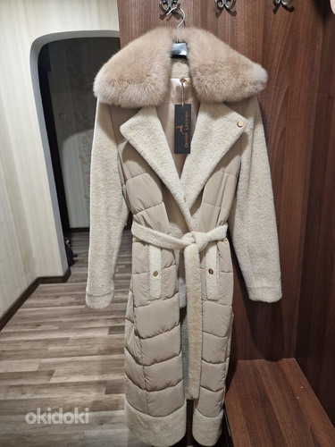 Продажа женская одежда пальто