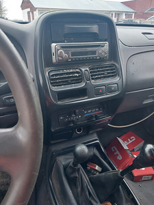 Müüa Nissan Pick up (5 foto / 7)