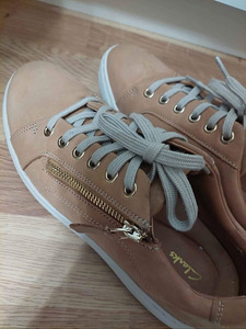 Naistejalatsid Clarks (1 foto / 3)