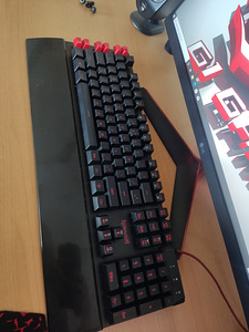 Müüa/vahetada gaming PC komplekt (3 foto / 10)