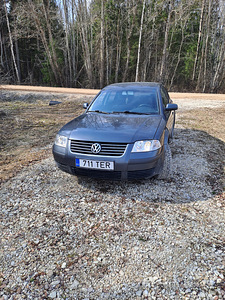 Passat 1.9 74kw (1 foto / 8)