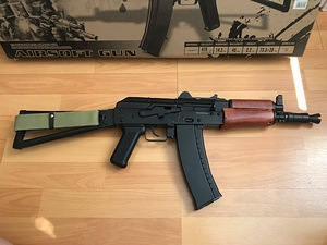 Relva replika (CO2-Gas powered airsoft gun) (2 foto / 4)