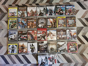 Playstation 3 (+4 контроллера, 30 игр и т. д.) (2 фото из 3)