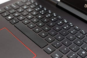 Sülearvuti DELL Inspiron 15 7000 Gaming (4 foto / 10)