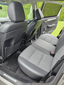 Mercedes benz b200 (10 foto / 13)