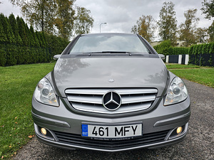 Mercedes benz b200 (2 foto / 13)