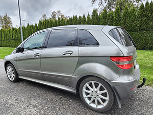 Mercedes benz b200 (6 foto / 13)