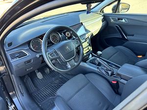 Peugeot 508 (10 фото из 14)