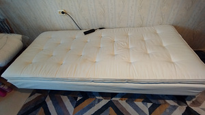 Elektriline voodi 90x200 / voodi elektrilise ajamiga