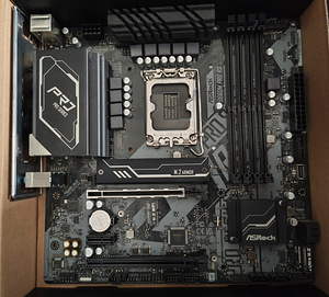 ASRock B660M Pro RS For Parts Only (1 foto / 2)