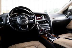 Audi Q7 Facelift 3.0 180kW (7 foto / 14)