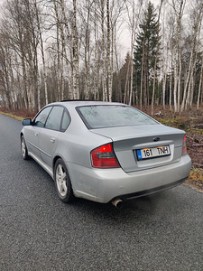 Subaru Legacy 2.0 manu (5 foto / 11)