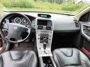 Продается Volvo XC60, 2009, 2.4 (4 фото из 10)