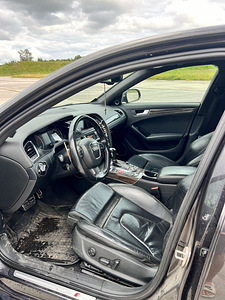Audi a4 s-line 3.0 208kw 2010 (13 foto / 15)