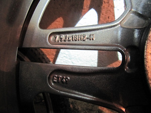 AMG Оригинальные диски ET 49 Mercedes-Benz 225/40R18 (5 фото из 10)