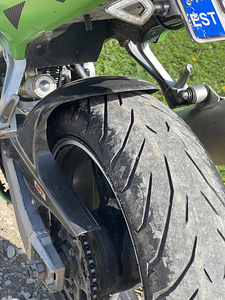 Продается Kawasaki zx-6r (6 фото из 7)
