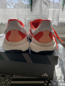Продам кроссовки Adidas SOLARGLIDE 6 (5 фото из 7)