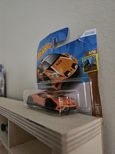 Hot Wheels lamborghini huracan stertato (1 foto / 3)