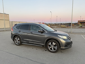 Honda CR-V Exec 2013 (2 foto / 15)
