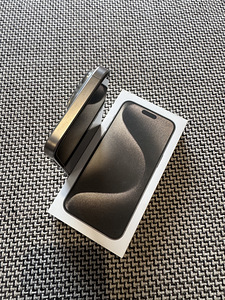 iPhone 15 pro max 256gb Natural Titanium (8 foto / 10)