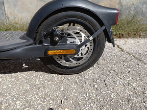 Segway Ninebot Kickscooter F25E (4 foto / 10)
