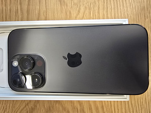 Продается iPhone 14 Pro 128GB – Space Black (8 фото из 8)