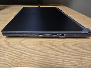 MSI Cyborg 15 – Intel Core i5-12450H + RTX 4060 8 GB (7 foto / 8)