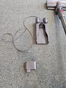 Dyson V15 Detect Absolute – juhtmeta tolmuimeja (5 foto / 7)