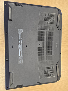 Acer Nitro 5 AN517-55 – RTX 4060 (7 foto / 7)