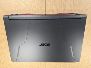 Acer Nitro 5 AN517-54 – RTX 3050, 17,3" 144 Hz (6 foto / 7)