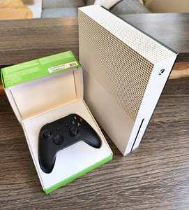 Xbox one s, 1TB (1 фото из 4)