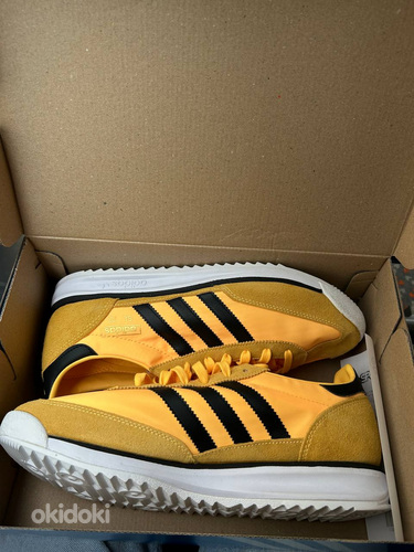 Adidas SL