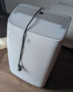 Mobiilne konditsioneer Electrolux EACM-12 CLC/N6 (1 foto / 2)