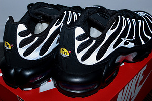 Nike Air Max plus PRM (2 foto / 3)
