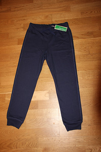 Uued Benetton püksid s. 155-160