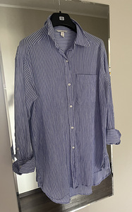H&M helesinine triiksärk, size XS-S (2 foto / 3)