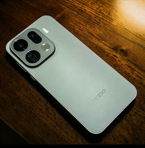 Oppo Find X9 Pro 1TB (4 foto / 4)