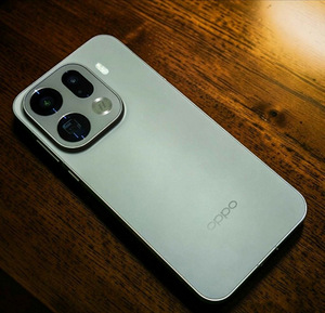 Oppo Find X9 Pro 1TB (2 foto / 4)