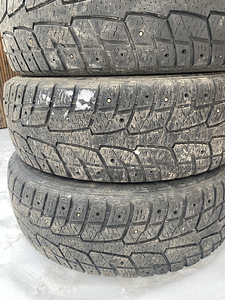 Hankook talvetehvid M+S 215/65 r16c (2 foto / 3)