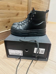 Armani tossud (2 foto / 6)