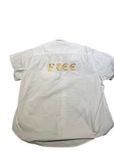 VETEMENTS Hello My Name Is Capitalism Shirt (2 foto / 5)