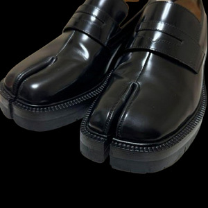 Tabi Shoes/Лоферы (2 фото из 3)