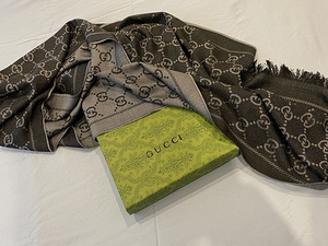 Оригинальный хлопковый шарф Gucci (2 фото из 4)